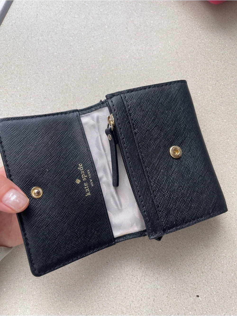 kate spade New York ♠️ Street Darla Black coin purse Wallet with Gold Logo